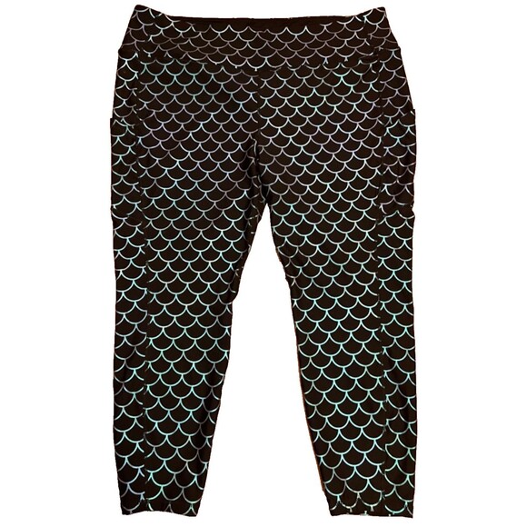 TORRID ACTIVE Lot Of 2 High Waist Cropped Athletic Leggings Stars Holographic 4X - Picture 4 of 7